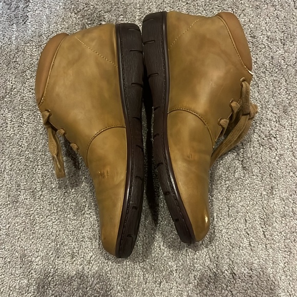 Tan Comfort Lace Up Chukka Boyfriend Bootie - Picture 13 of 16